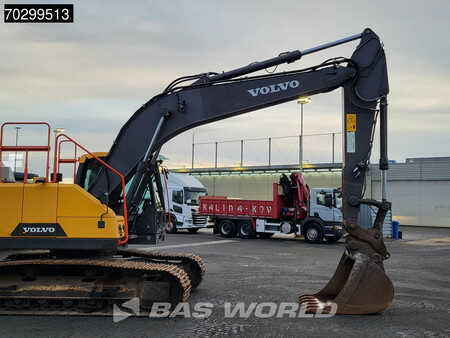 Hydraulic Excavators 2018 Volvo EC220 E L (7)