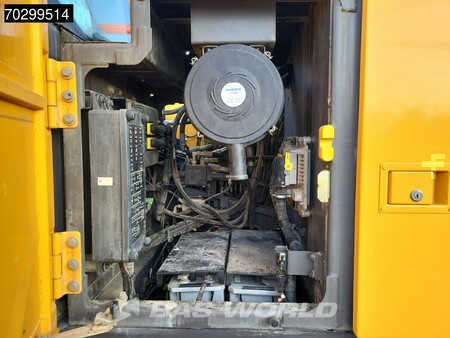 Escavadora de rastos 2017 Volvo EC220 E L (21)