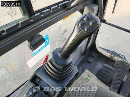 Escavadora de rastos 2017 Volvo EC220 E L (30)