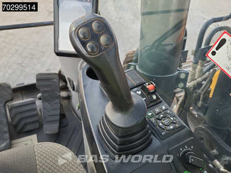 Escavadora de rastos 2017 Volvo EC220 E L (31)