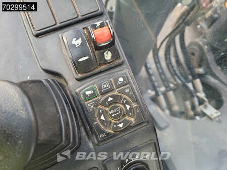 Escavadora de rastos 2017 Volvo EC220 E L (36)