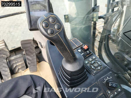 Beltegraver 2017 Volvo EC300 E L (32)