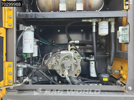 Pelles sur chenilles 2019 Volvo EC300 E L (26)