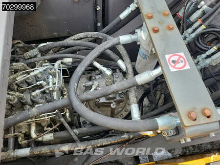 Pelles sur chenilles 2019 Volvo EC300 E L (29)