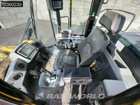 Kolové nakladače 2019 Caterpillar 980 M (34)