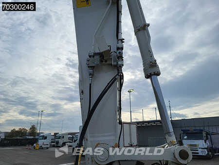 Korečková rýpadla 2017 Komatsu PC210 LC-10 (13)