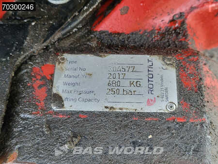 Korečková rýpadla 2017 Komatsu PC210 LC-10 (15)