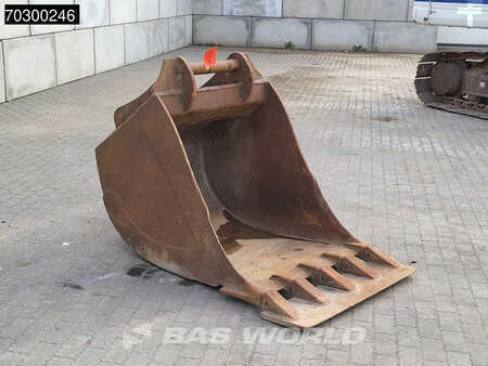 Korečková rýpadla 2017 Komatsu PC210 LC-10 (24)