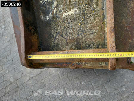 Korečková rýpadla 2017 Komatsu PC210 LC-10 (38)