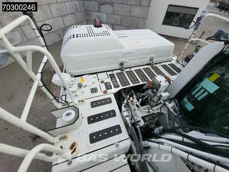 Korečková rýpadla 2017 Komatsu PC210 LC-10 (40)