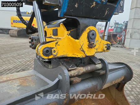 Kettenbagger 2017 Caterpillar 326 F L (13)