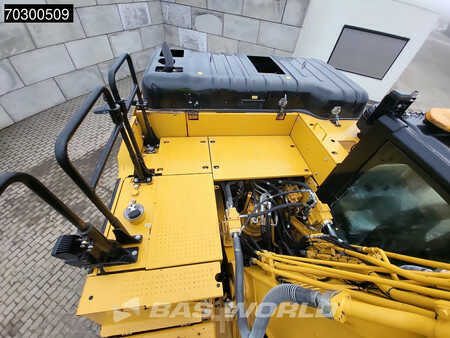 Kettenbagger 2017 Caterpillar 326 F L (29)