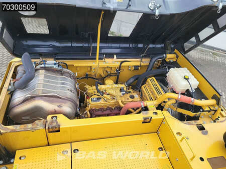 Kettenbagger 2017 Caterpillar 326 F L (31)