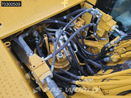 Kettenbagger 2017 Caterpillar 326 F L (32)