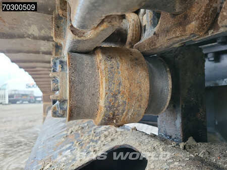 Kettenbagger 2017 Caterpillar 326 F L (40)