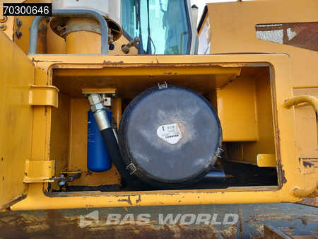 Bulldozers 2010 Liebherr PR764 53 Ton (NOT D9 T) (22)