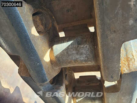 Bulldozers 2010 Liebherr PR764 53 Ton (NOT D9 T) (31)