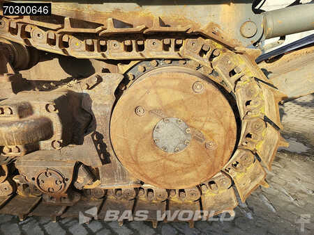 Bulldozers 2010 Liebherr PR764 53 Ton (NOT D9 T) (33)