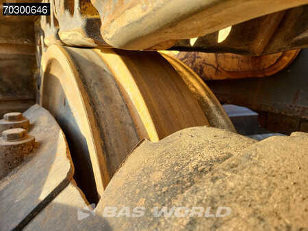 Bulldozers 2010 Liebherr PR764 53 Ton (NOT D9 T) (34)