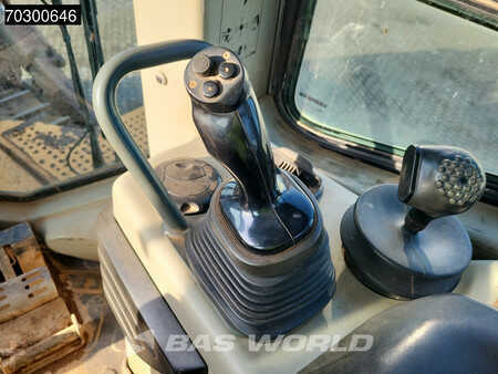 Bulldozers 2010 Liebherr PR764 53 Ton (NOT D9 T) (37)