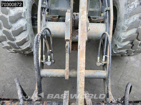 Pyöräkuormaajat 2017 Yanmar TL80 4-1 Buckets + Forks (16)