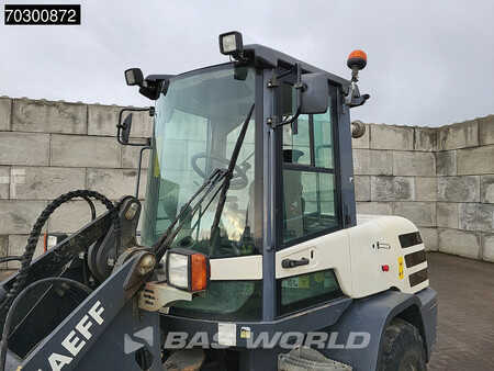 Pyöräkuormaajat 2017 Yanmar TL80 4-1 Buckets + Forks (31)