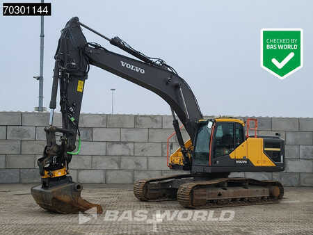 Hydraulic Excavators 2019 Volvo EC300 E L (1)