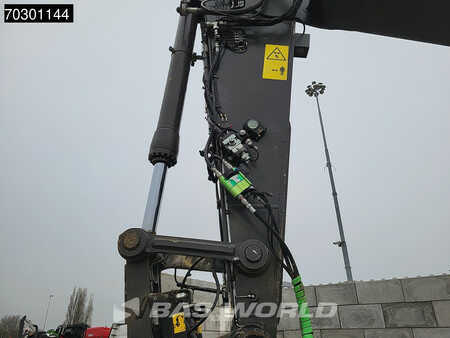 Hydraulic Excavators 2019 Volvo EC300 E L (9)