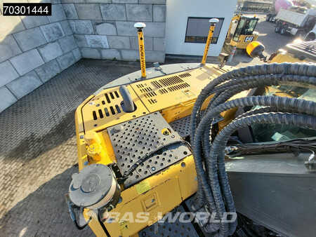 Hydraulic Excavators 2013 Volvo ECR305 C L (15)