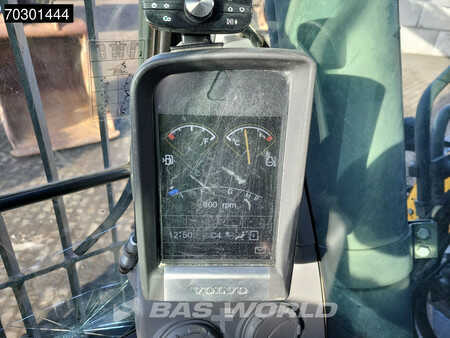 Hydraulic Excavators 2013 Volvo ECR305 C L (37)