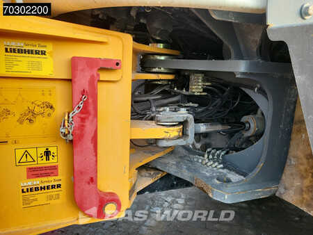 Kolové nakladače 2013 Liebherr L538 High Tip Bucket (24)