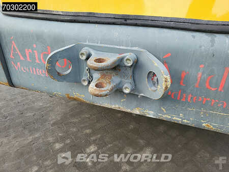 Kolové nakladače 2013 Liebherr L538 High Tip Bucket (27)