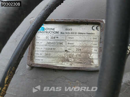 Rupsgraafmachines 2015 Volvo EC250 E L Tiltrotator (17)