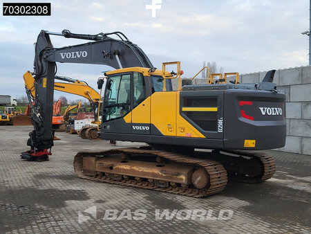 Rupsgraafmachines 2015 Volvo EC250 E L Tiltrotator (2)