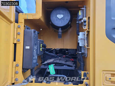 Rupsgraafmachines 2015 Volvo EC250 E L Tiltrotator (24)