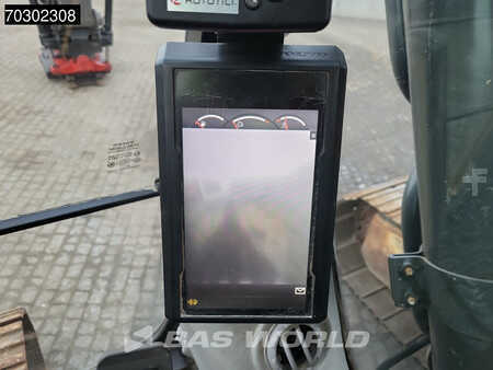 Rupsgraafmachines 2015 Volvo EC250 E L Tiltrotator (37)