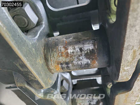 Koparki gąsienicowe 2025 Hyundai R340 L New (30)