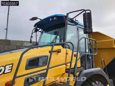 Nivelohjatut dumpperit 2016 Bell B30 E (14)