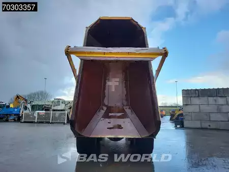 Nivelohjatut dumpperit 2016 Bell B30 E (9)