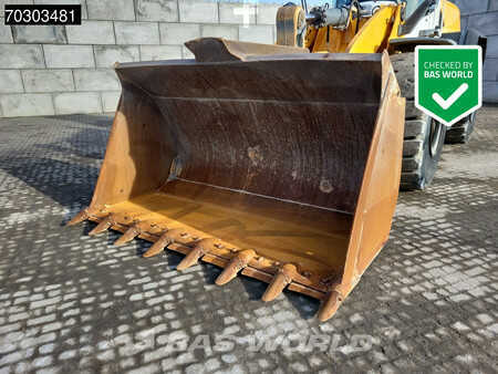 Chargeuse sur pneus 2018 Liebherr L576 (10)