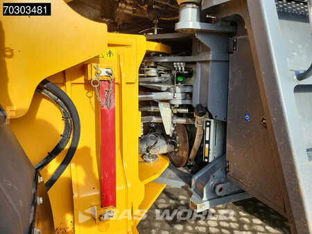 Chargeuse sur pneus 2018 Liebherr L576 (25)