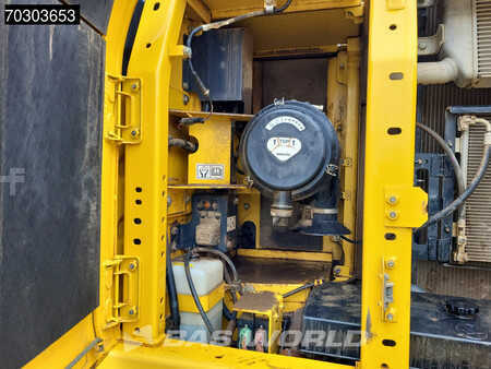 Bæltegraver 2021 Komatsu PC210 LC-11E0 (22)