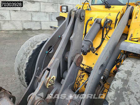 Kerekes rakodó 2003 Volvo L60 E L60E (14)