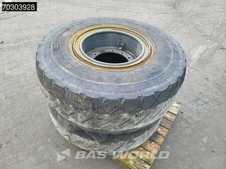 Kerekes rakodó 2003 Volvo L60 E L60E (20)