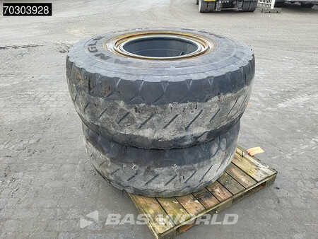 Kerekes rakodó 2003 Volvo L60 E L60E (23)