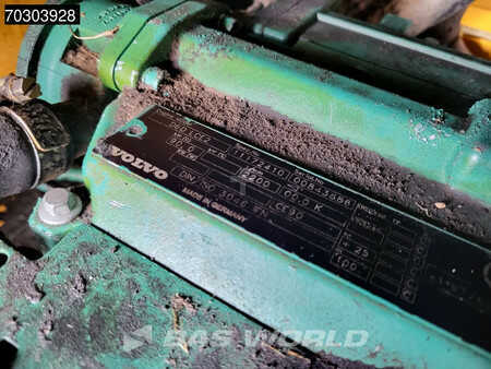 Kerekes rakodó 2003 Volvo L60 E L60E (25)