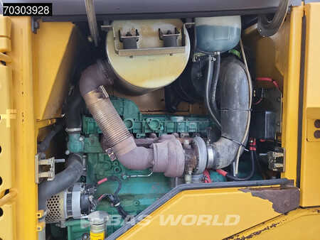 Kerekes rakodó 2003 Volvo L60 E L60E (27)