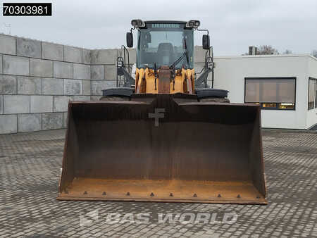 Chargeuse sur pneus 2015 Liebherr L576 (10)