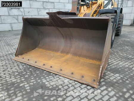 Chargeuse sur pneus 2015 Liebherr L576 (12)