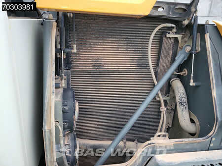 Chargeuse sur pneus 2015 Liebherr L576 (26)